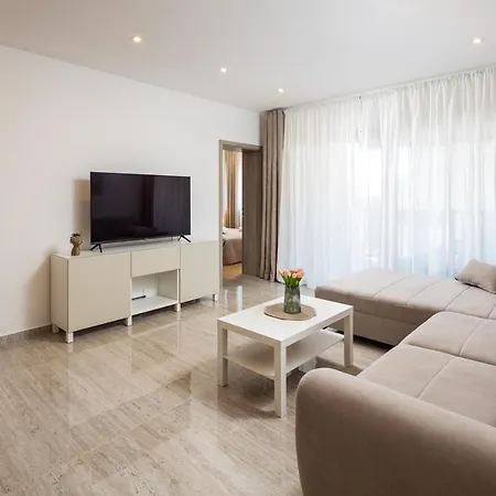 Mia Apartment